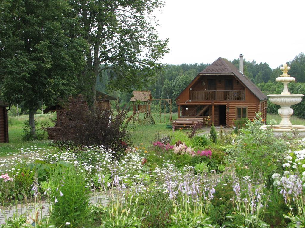 Villa Pumpuri Svente Exterior foto